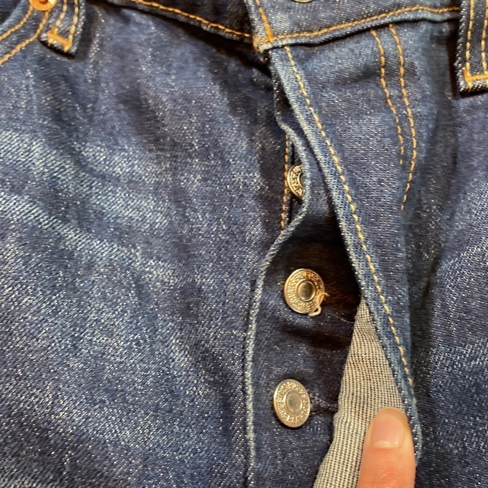 Levi’s 501 Skinny Light Distressed High Rise Jeans sz 32 - Picture 6 of 13